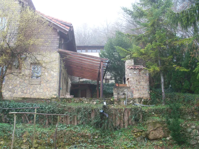 Eladó ház Nagykovácsi, Erdőalja utca 130 nm