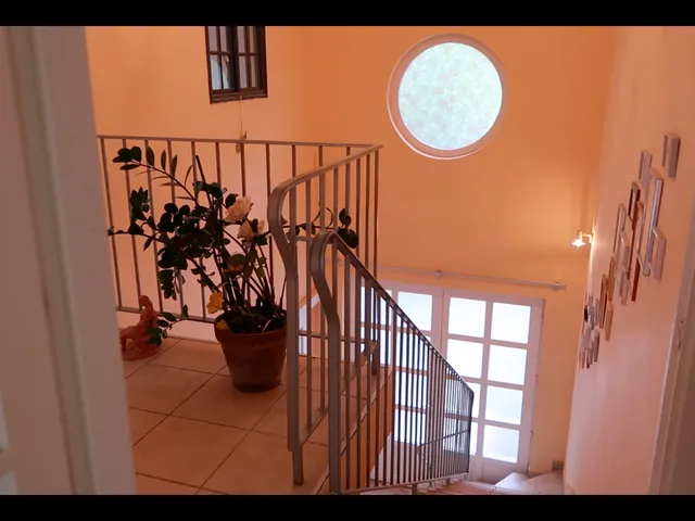 Eladó ház Remeteszőlős 190 nm