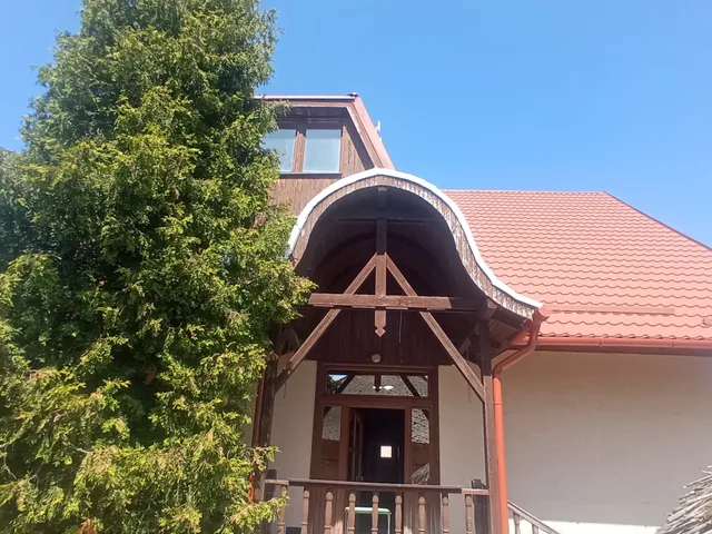 Eladó ház Gárdony, Dinnyés 242 nm