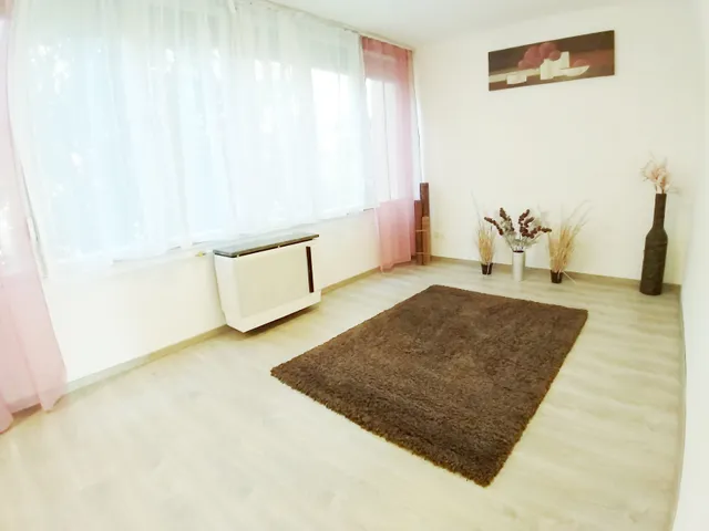 Eladó lakás Budapest XIV. kerület, Emilia utca 56 nm