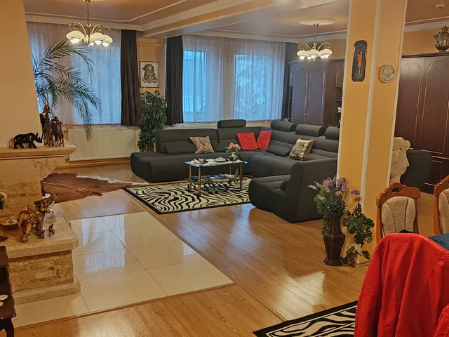 Eladó ház Budapest XIII. kerület, Angyalföld 550 nm