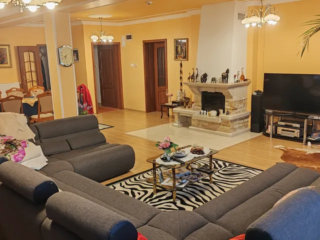 Eladó ház Budapest XIII. kerület, Angyalföld 550 nm