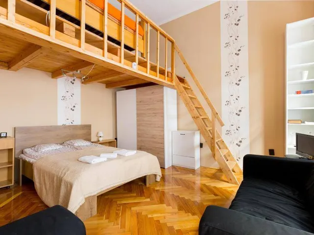 Eladó lakás Budapest VIII. kerület, Palotanegyed, Szentkirályi utca 45 nm