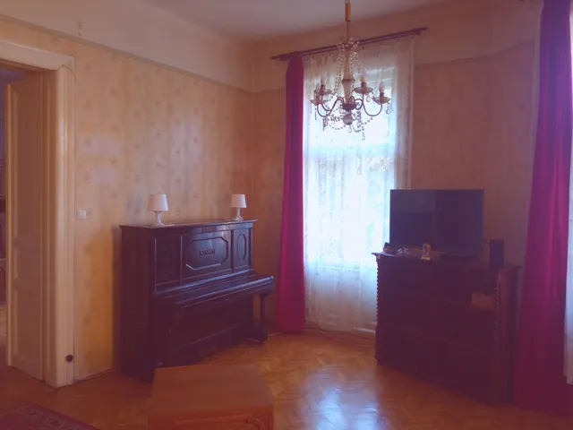 Eladó lakás Budapest VIII. kerület, Népszínháznegyed, Nagy Fuvaros utca 90 nm