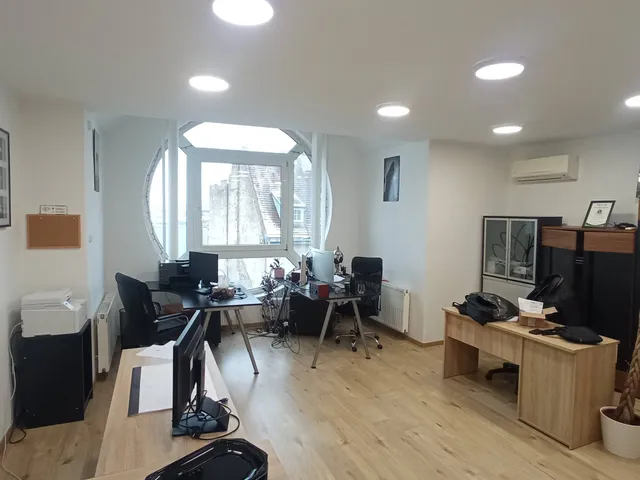 Eladó lakás Budapest V. kerület, Bank negyed, Hold utca 8 133 nm