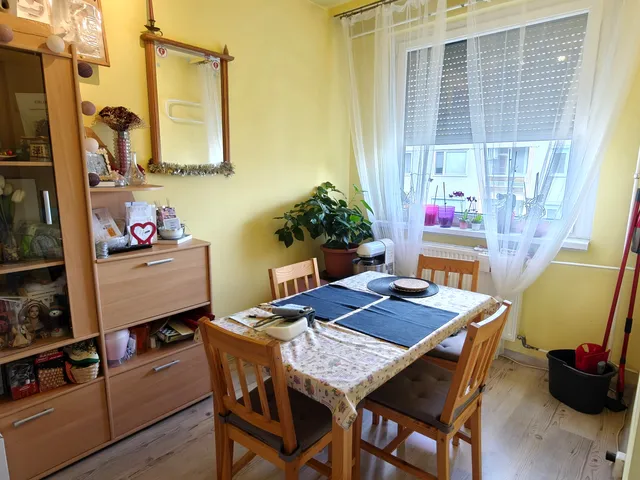 Eladó lakás Szeged, Odessza 72 nm