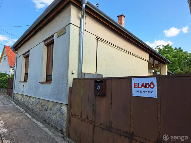 Eladó ház Pécsvárad 180 nm