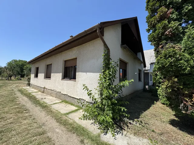 Eladó ház Balatonlelle 100 nm