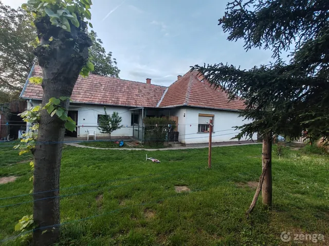 Eladó ház Balatonőszöd 90 nm