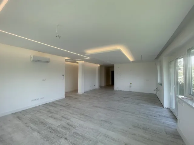 Eladó lakás Budapest XI. kerület, Hosszúrét 145 nm