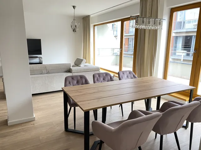 Kiadó lakás Budapest VI. kerület, Nagykörúton belüli terület 147 nm