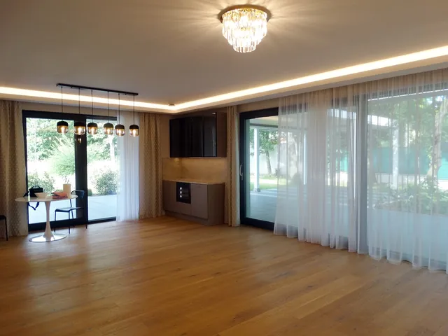 Kiadó lakás Budapest XII. kerület, Svábhegy 138 nm