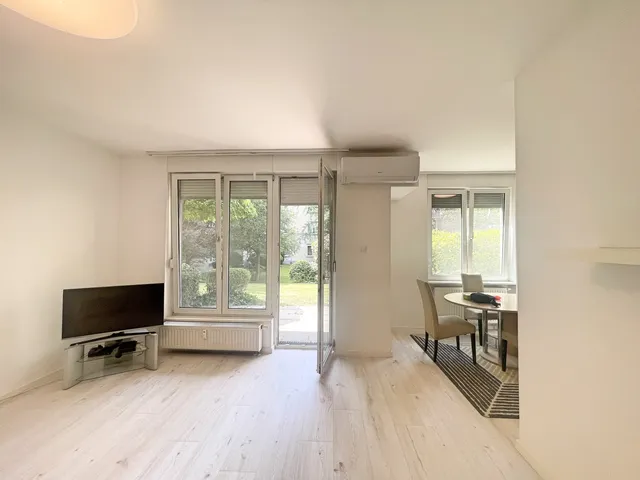 Kiadó lakás Budapest XII. kerület, Németvölgy 90 nm