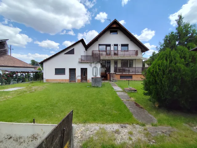 Eladó ház Budapest XXI. kerület, Királyerdő 194 nm