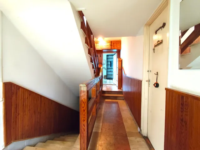 Eladó ház Budapest X. kerület, Óhegy 300 nm