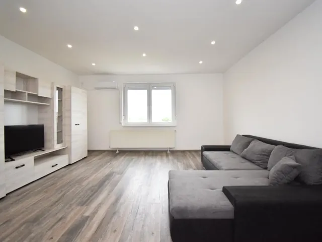 Eladó lakás Debrecen, Belváros 73 nm