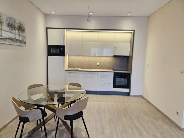 Kiadó lakás Debrecen, Nagyerdő 54 nm