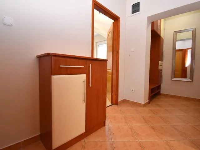 Kiadó lakás Debrecen, Akadémiakert 73 nm