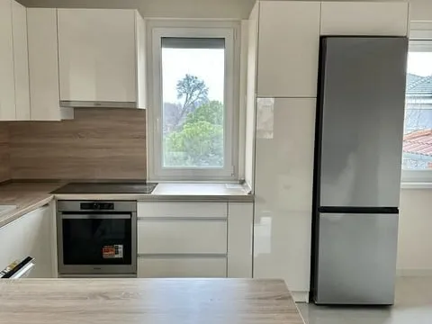 Kiadó lakás Debrecen, Akadémiakert 73 nm