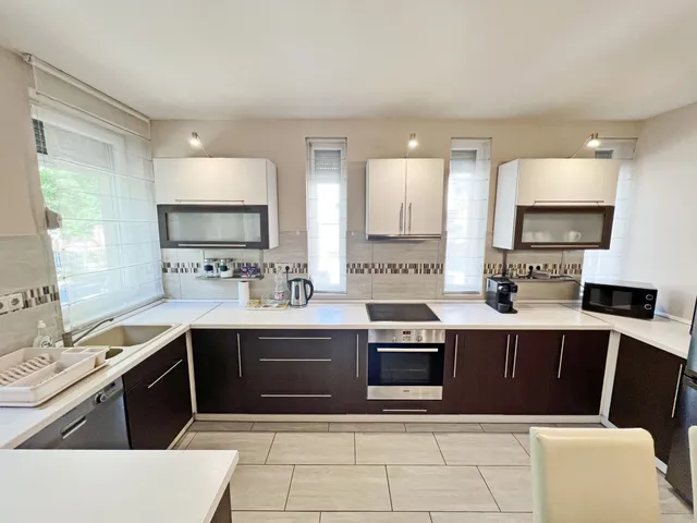 Kiadó lakás Debrecen, Nagyerdőalja 67 nm