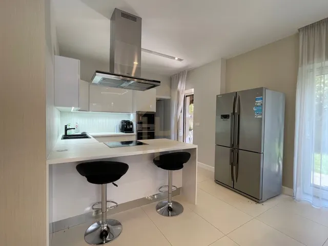 Eladó ház Debrecen, Nagyerdőalja 300 nm