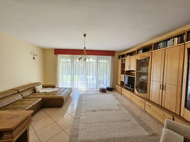 Kiadó ház Debrecen 140 nm