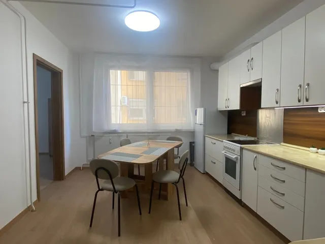 Kiadó lakás Debrecen, Újkert 73 nm