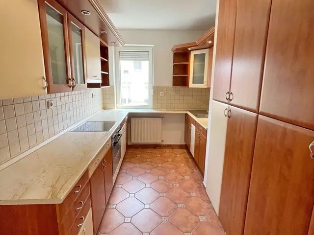 Kiadó lakás Debrecen, Belváros 90 nm