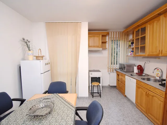 Eladó lakás Debrecen, Postakert 84 nm