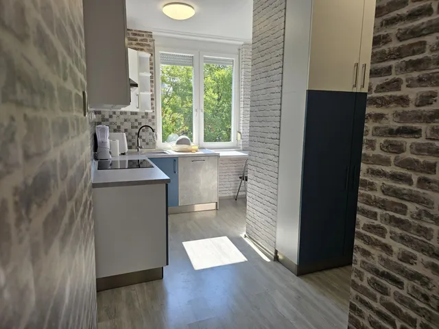 Kiadó lakás Debrecen, Nagyerdőalja 56 nm