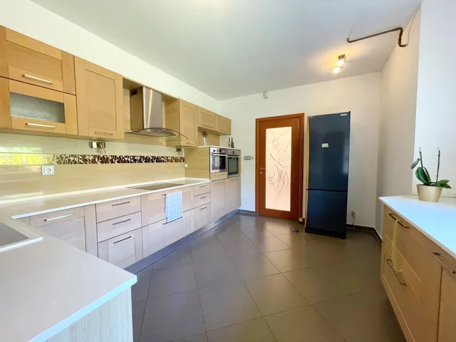 Eladó ház Debrecen, Liget lakópark 203 nm