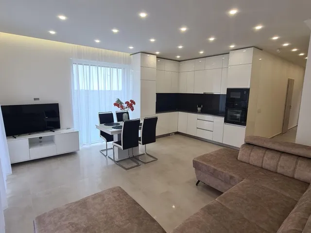 Kiadó ház Debrecen, Nyulas 115 nm
