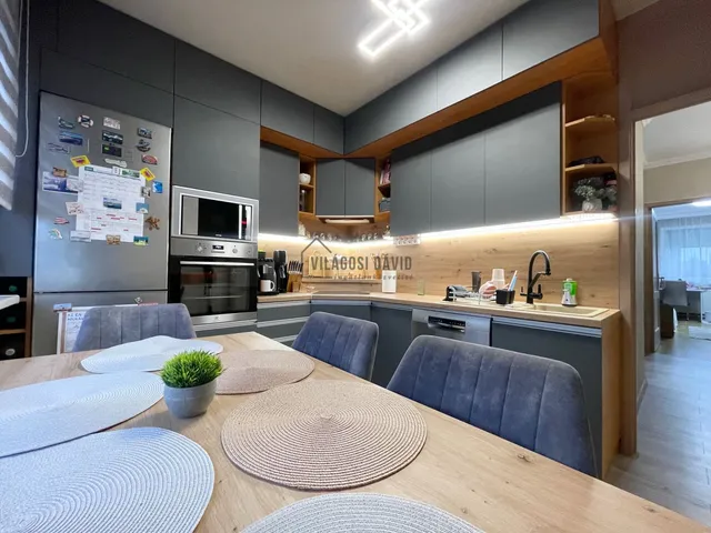 Eladó lakás Debrecen, Tócóskert 78 nm