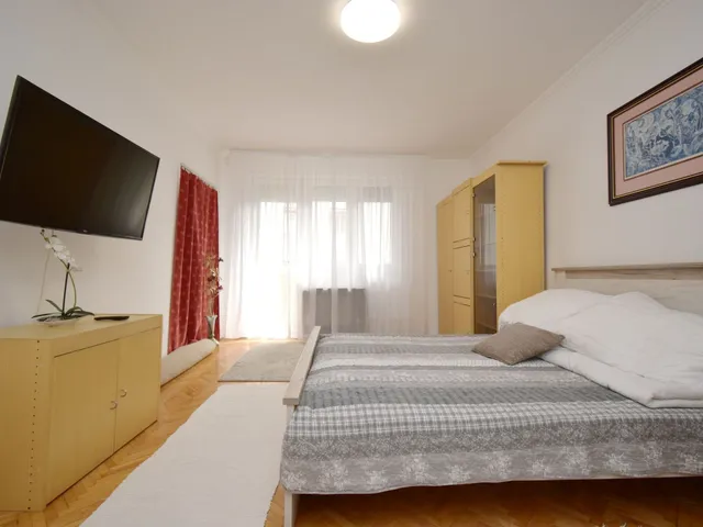 Kiadó lakás Debrecen, Nagyerdő 56 nm