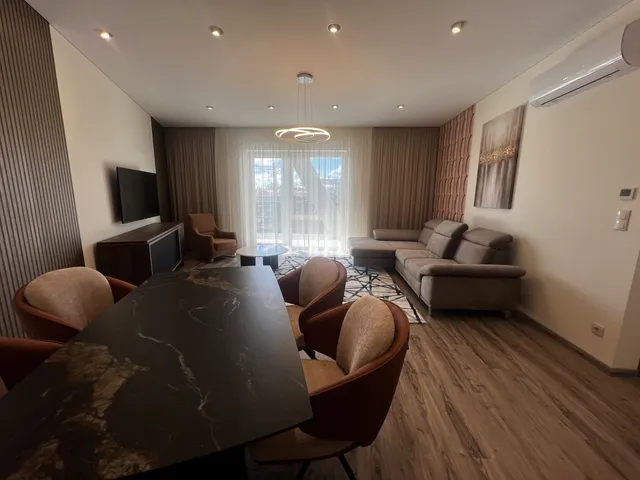 Kiadó lakás Debrecen, Nagyerdő 88 nm