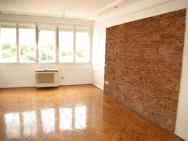 Kiadó lakás Debrecen, Belváros 73 nm