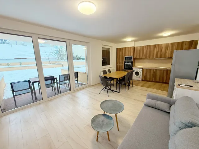 Kiadó lakás Debrecen, Belváros 85 nm