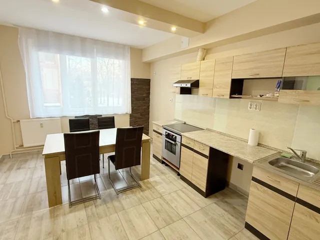 Kiadó lakás Debrecen, Újkert 54 nm