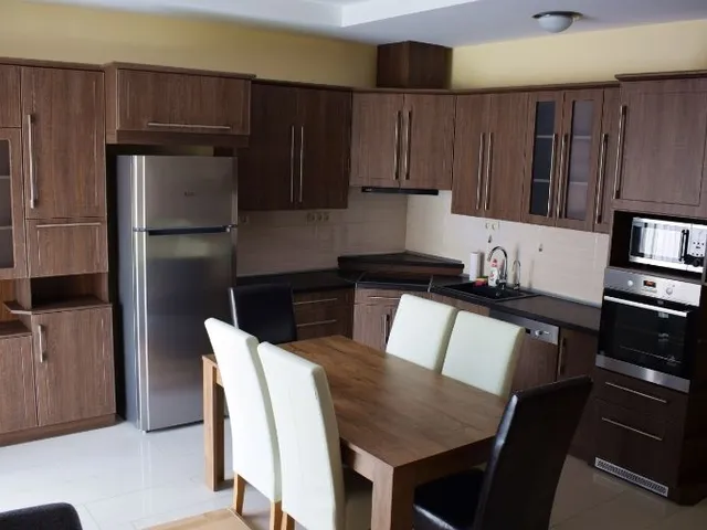 Kiadó ház Debrecen, Nyulas 140 nm