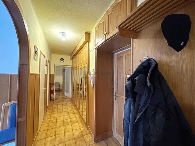 Kiadó lakás Debrecen, Nagyerdő 76 nm