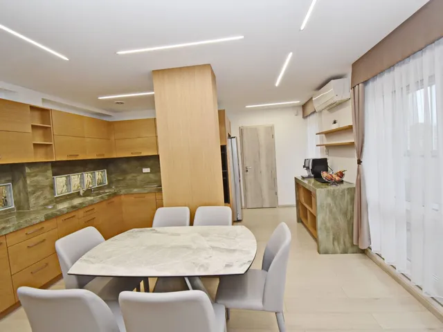 Eladó lakás Debrecen, Belváros 122 nm