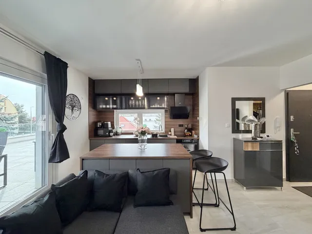 Kiadó lakás Debrecen, Széchenyikert 68 nm