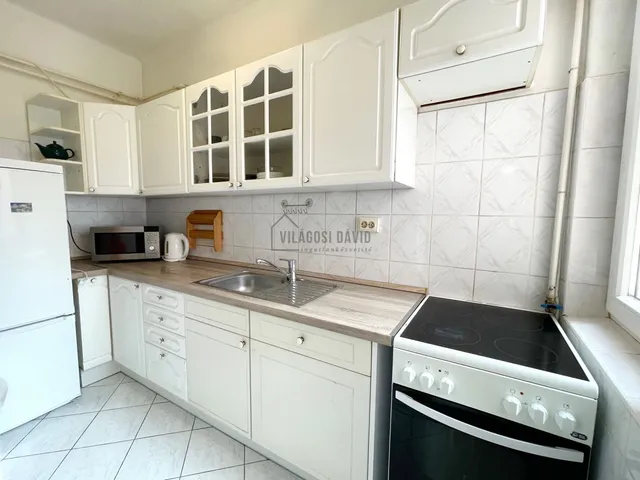 Kiadó lakás Debrecen, Nagyerdőalja 96 nm