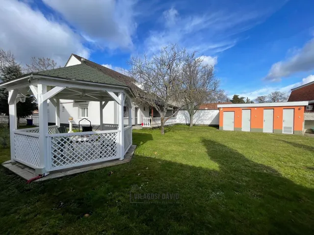 Kiadó ház Debrecen, Falóger 160 nm