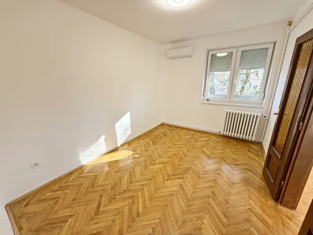 Kiadó lakás Debrecen, Nagyerdő 75 nm