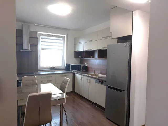 Eladó lakás Debrecen, Epreskert 100 nm