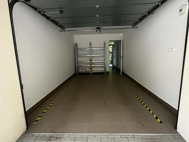 Kiadó garázs Debrecen 14 nm