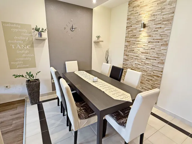 Eladó lakás Debrecen, Vargakert 61 nm