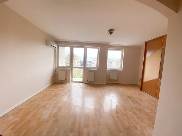 Kiadó lakás Debrecen, Nagyerdő 36 nm