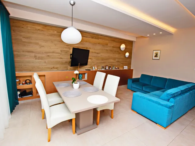 Kiadó ház Debrecen, Nyulas 130 nm